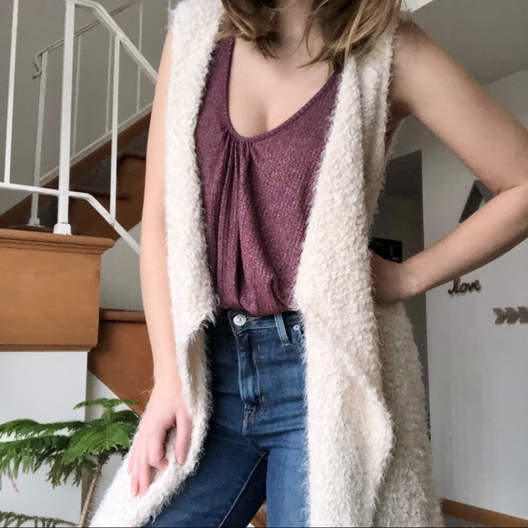 Alya Sweaters - Alya Vest